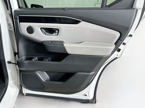 Used 2023 Honda Pilot EX-L image 31