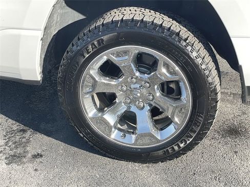 Used 2019 RAM 1500 Big Horn image 31