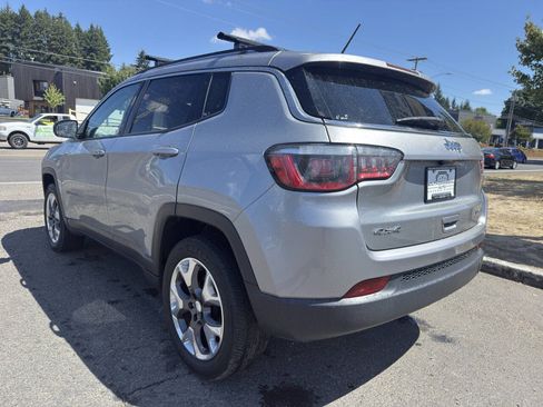Used 2020 Jeep Compass Limited AWD/4WD image 6