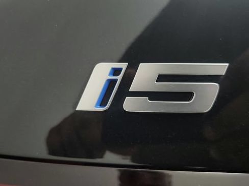 Used 2024 BMW i5 eDrive40i w/ M Sport Package RWD image 50