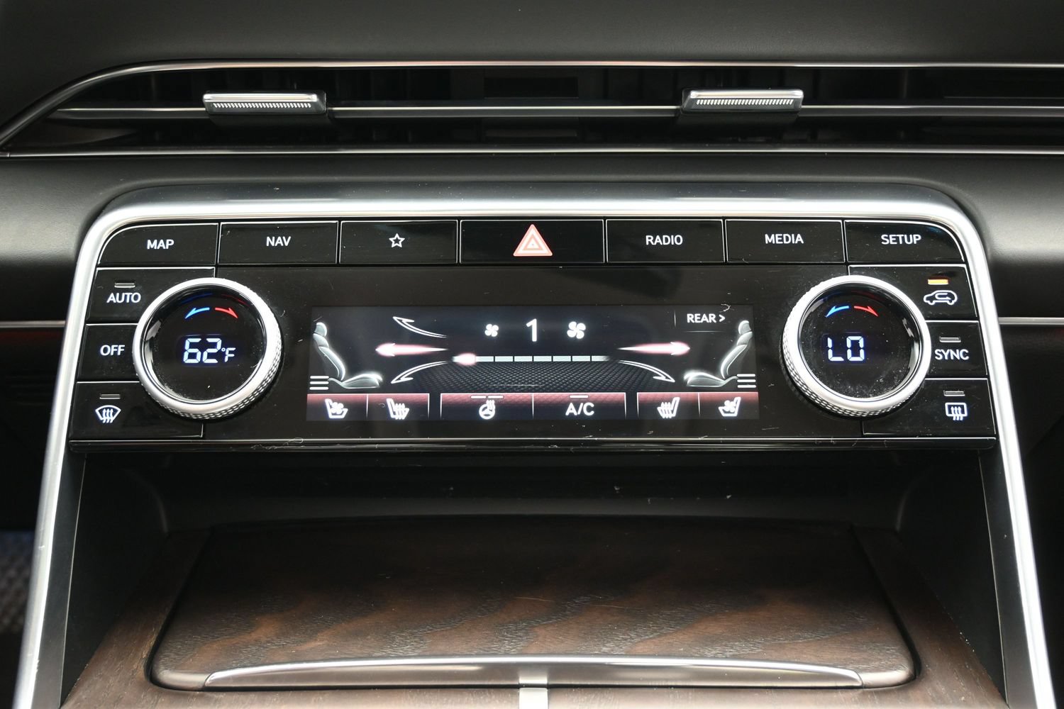Used 2023 Genesis GV80 3.5T w/ Prestige Package AWD/4WD image 37