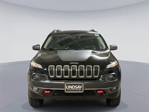 Used 2017 Jeep Cherokee Trailhawk w/ Comfort/Convenience Group image 8