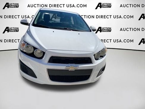 Used 2016 Chevrolet Sonic LT image 5