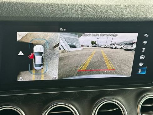 Used 2022 Mercedes-Benz E 350 Sedan image 24