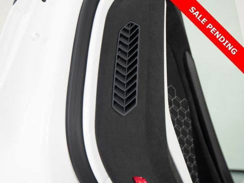 Used 2024 Lamborghini Revuelto image 14