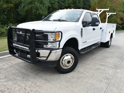 Used 2017 Ford F350 XL w/ Power Equipment Group image 2