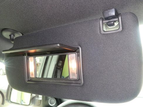 Used 2015 Jeep Grand Cherokee Limited image 28