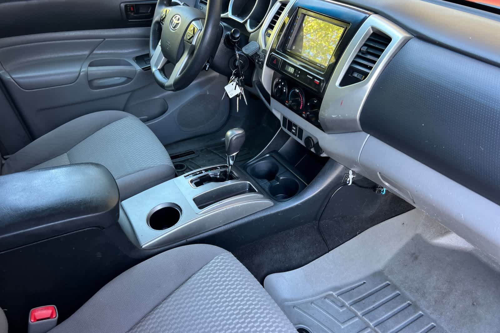 Used 2014 Toyota Tacoma PreRunner w/ SR5 Package RWD image 16