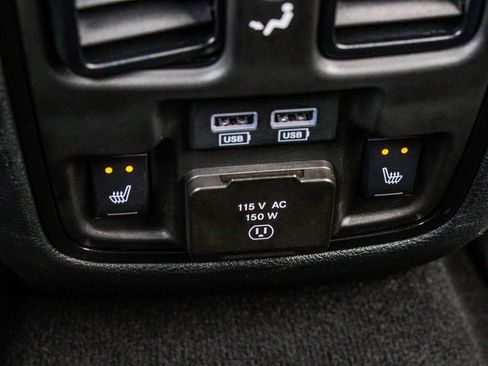 Used 2025 Dodge Durango GT AWD/4WD image 35