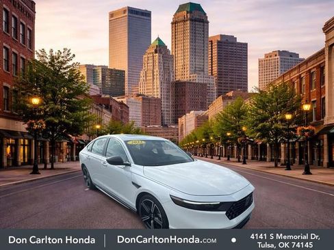 Used 2023 Honda Accord Sport image 1