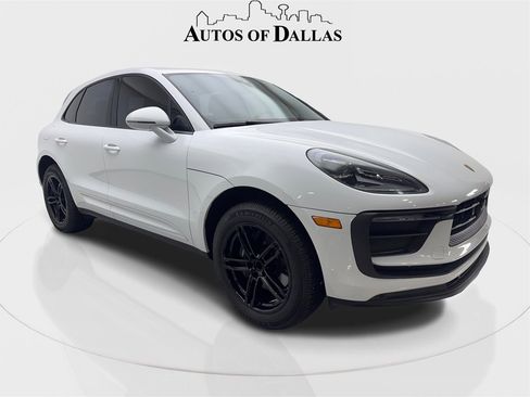 Used 2023 Porsche Macan Turbo image 4