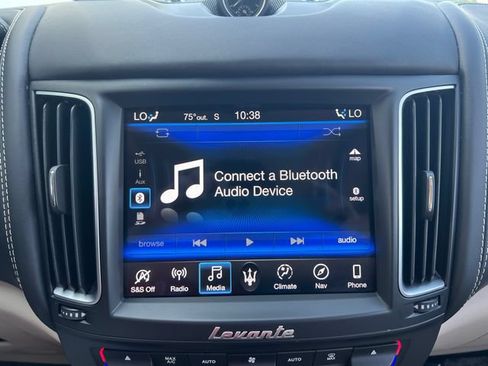 Used 2019 Maserati Levante S GranLusso AWD/4WD image 24