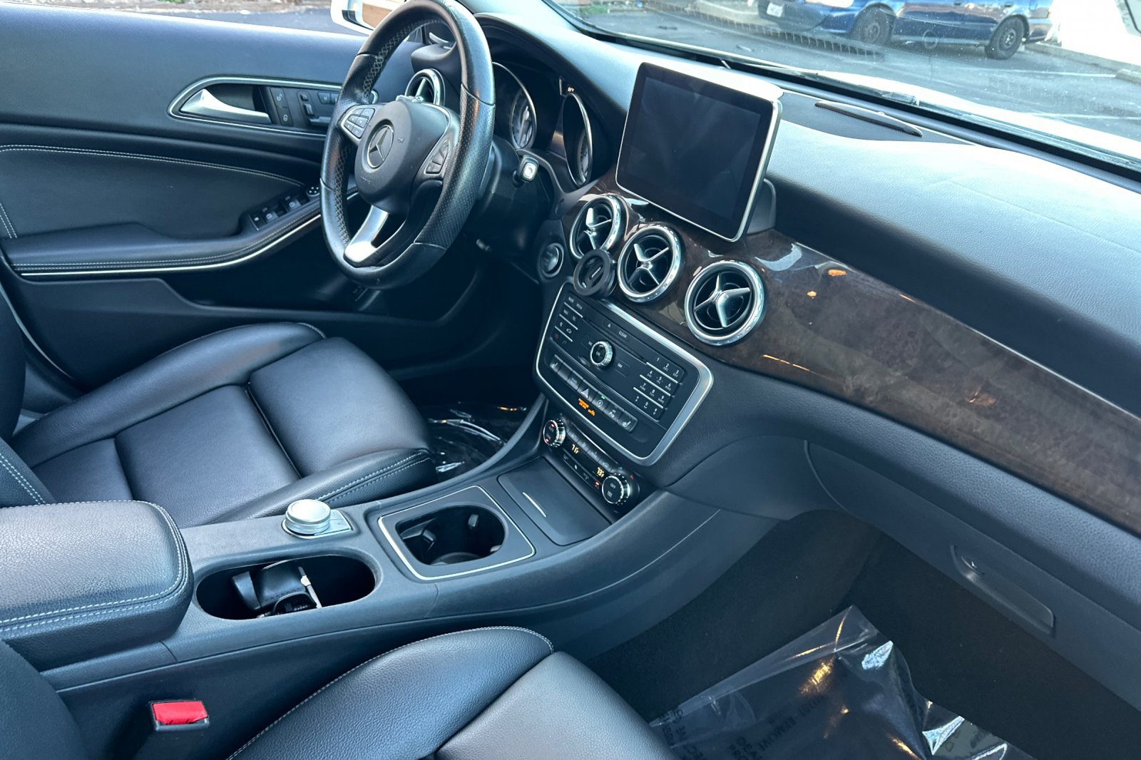 Used 2016 Mercedes-Benz GLA 250 image 34