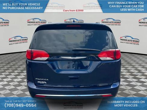 Used 2017 Chrysler Pacifica Touring-L Plus FWD image 5