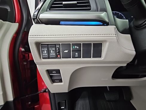 New 2026 Honda Odyssey Touring image 28