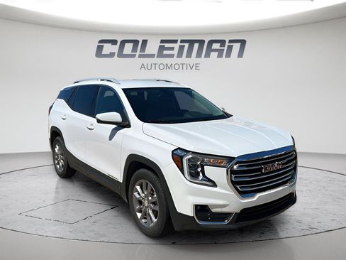 Used 2023 GMC Terrain SLT FWD image 2