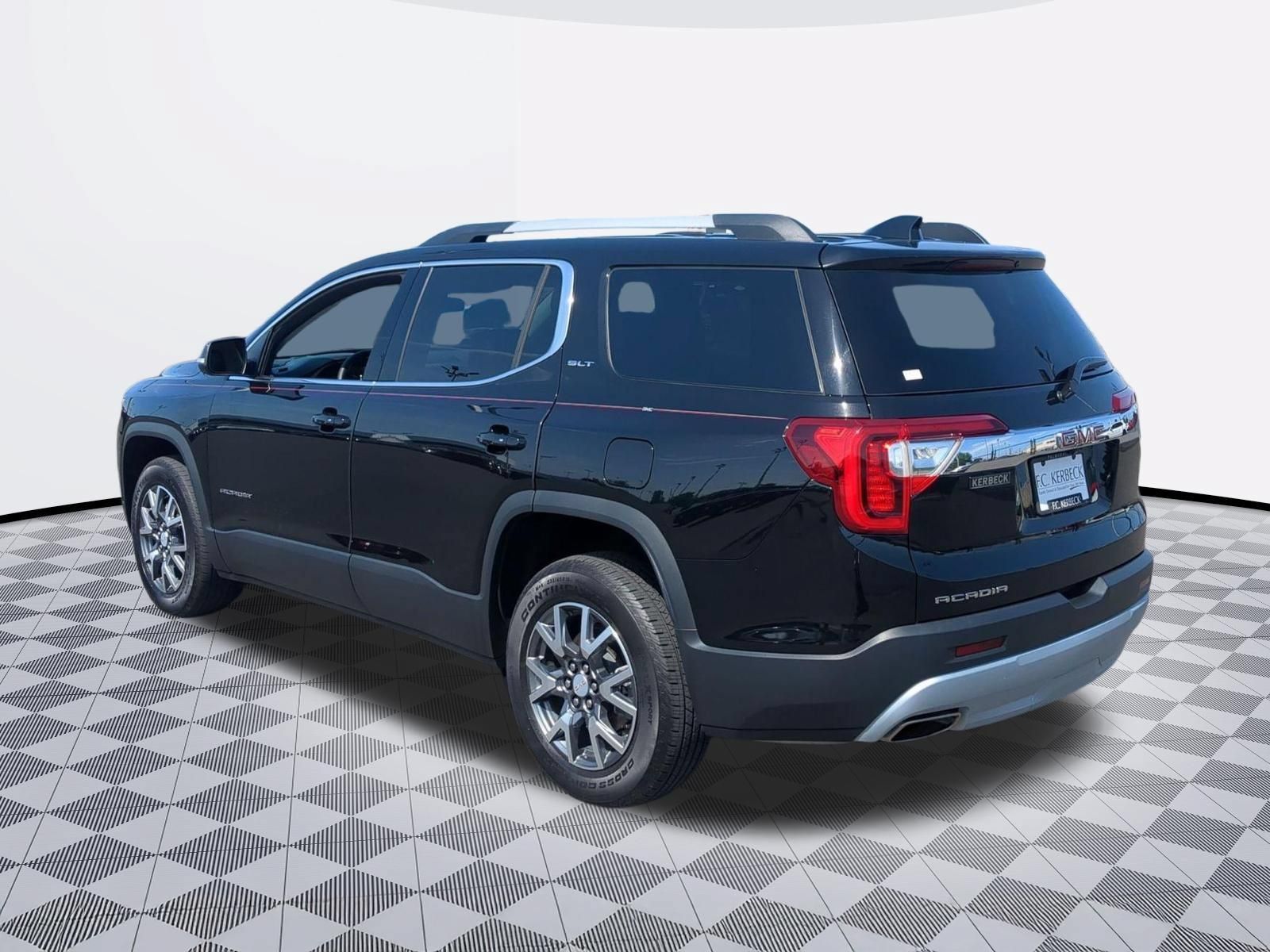 Certified 2023 GMC Acadia SLT w/ Preferred Package FWD image 5
