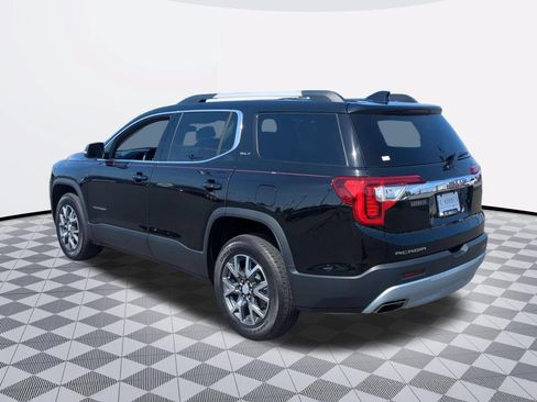 Certified 2023 GMC Acadia SLT w/ Preferred Package FWD image 5