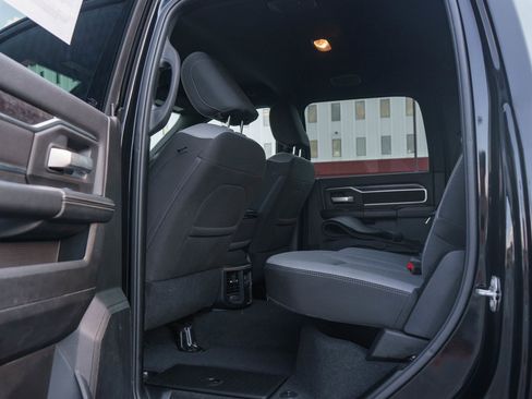 Used 2024 RAM 2500 Big Horn w/ Safety Group AWD/4WD image 14