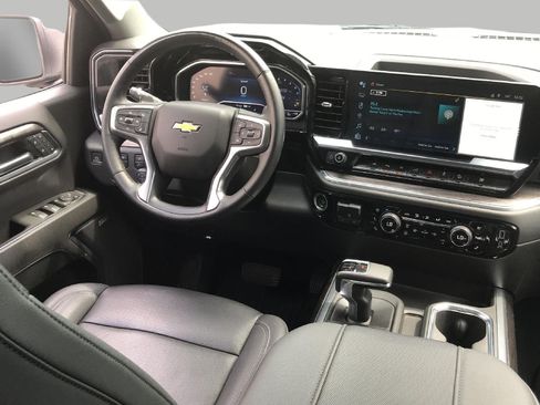 Used 2023 Chevrolet Silverado 1500 LTZ w/ LTZ Convenience Package II AWD/4WD image 5