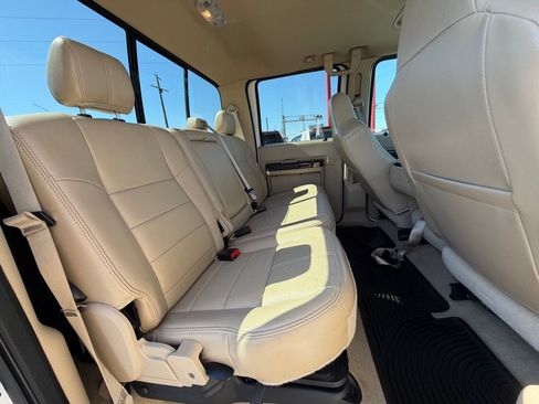 Used 2010 Ford F350 4x4 Crew Cab Super Duty image 7