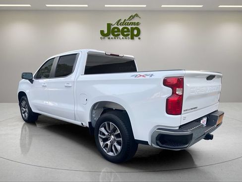 Used 2022 Chevrolet Silverado 1500 LT AWD/4WD image 5