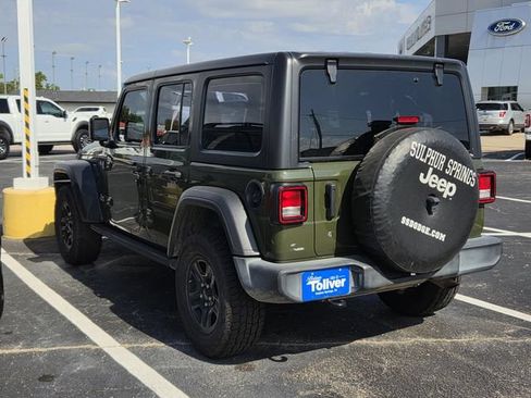 Used 2021 Jeep Wrangler Unlimited Sport AWD/4WD image 4