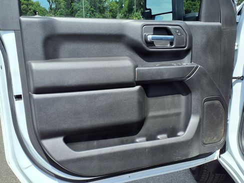 Used 2025 Chevrolet Silverado 3500 W/T AWD/4WD image 13