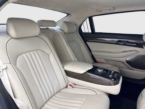 Used 2019 Genesis G90 3.3T Premium RWD image 45