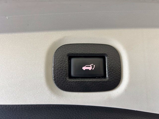 Used 2017 Nissan Rogue SV w/ SV Premium Package AWD/4WD image 30