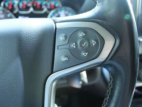 Used 2018 Chevrolet Silverado 1500 LT w/ Trailering Package AWD/4WD image 22