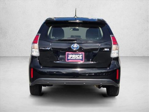 Used 2015 Toyota Prius V Three image 7