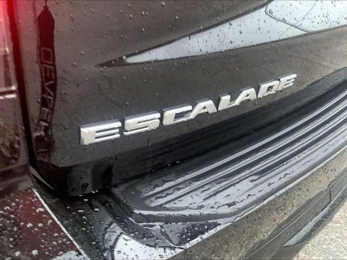 Certified 2025 Cadillac Escalade V image 31