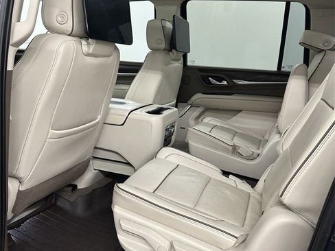 Used 2021 GMC Yukon XL Denali w/ LPO, Illumination Package image 29
