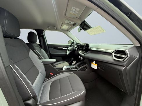 New 2026 Chevrolet TrailBlazer LT w/ Convenience Package FWD image 15