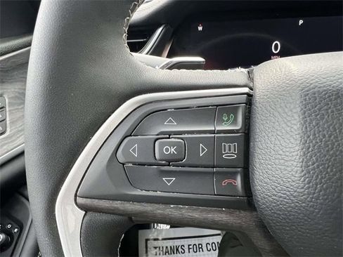 Certified 2023 Jeep Grand Cherokee Limited image 28