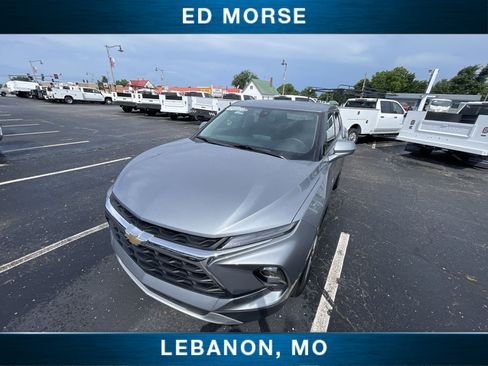 Certified 2025 Chevrolet Blazer LT FWD image 19