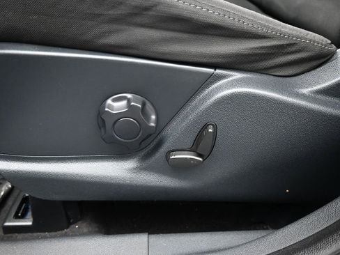 Used 2020 Ford EcoSport SE image 9