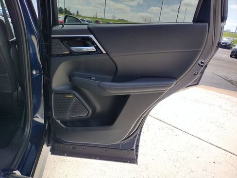 New 2026 Mitsubishi Outlander SE AWD/4WD image 34