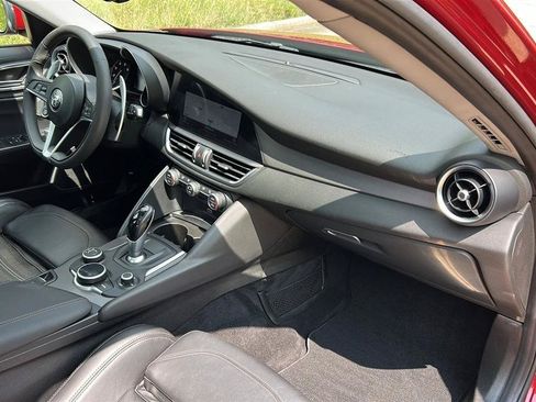 Used 2019 Alfa Romeo Giulia Ti Sport w/ Quick Order Package 22S Sport AWD/4WD image 53