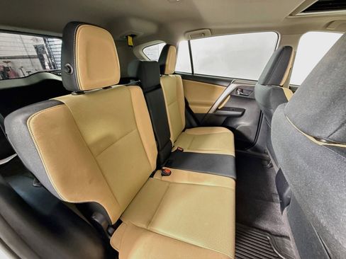 Used 2018 Toyota RAV4 XLE FWD image 23