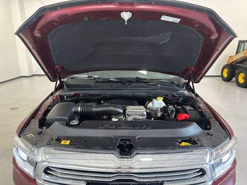 Used 2023 RAM 1500 Laramie AWD/4WD image 31