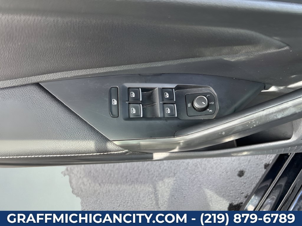 Used 2024 Volkswagen Jetta SE FWD image 12