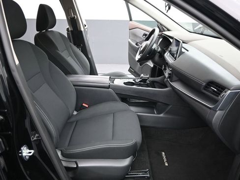 Used 2023 Nissan Rogue S FWD image 24