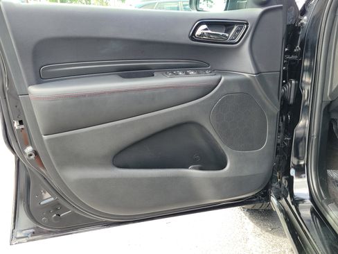 Used 2022 Dodge Durango R/T w/ Blacktop Package AWD/4WD image 17