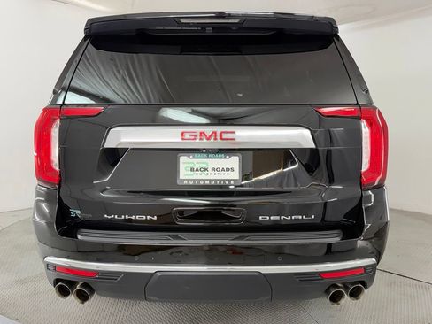 Used 2021 GMC Yukon XL Denali w/ Denali Premium Package AWD/4WD image 8