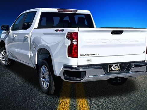 New 2026 Chevrolet Silverado 1500 LT image 3