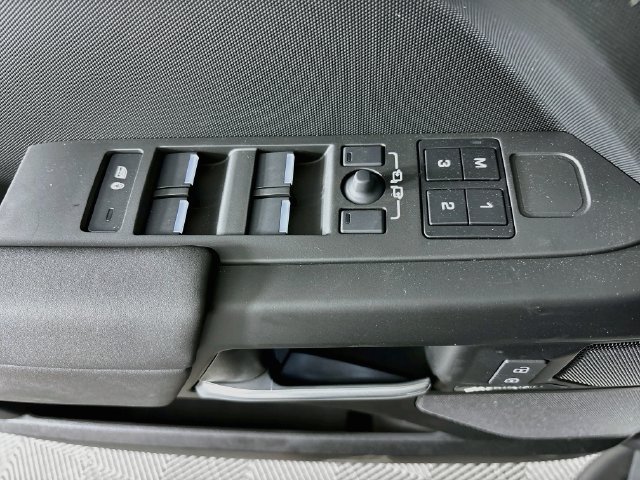 New 2026 Land Rover Defender 110 S AWD/4WD image 19