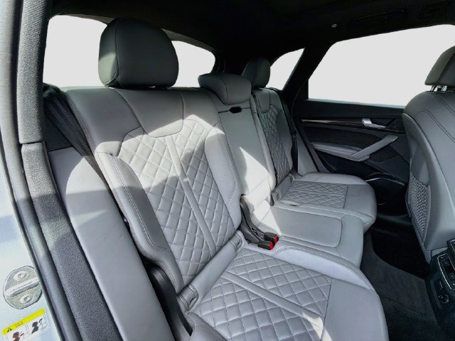 Used 2019 Audi SQ5 Premium Plus w/ Premium Plus Package AWD/4WD image 11