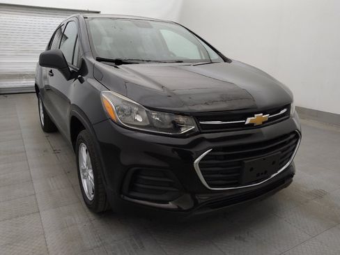 Used 2020 Chevrolet Trax LS w/ Tint and Cruise Package FWD image 13